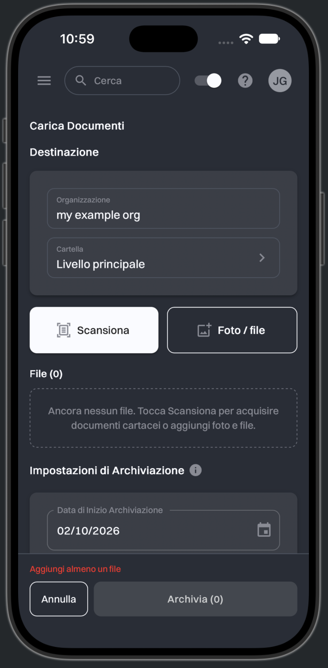La versione touch della pagina Carica Documenti su un iPhone, con la scheda Destinazione, i pulsanti Scansiona e Foto / file, un elenco di file vuoto e il pulsante Archivia (0)